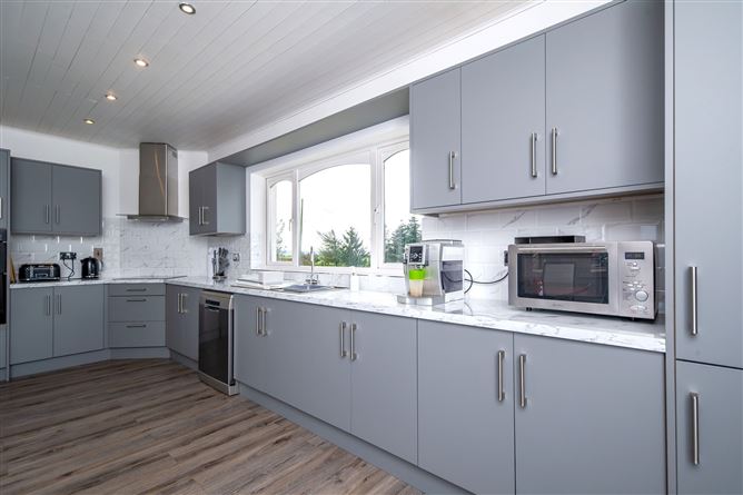 Hillview, Lisnagoorneen, Castletownroche, Mallow, Co. Cork