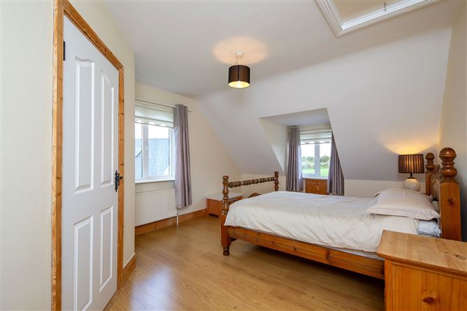 Hillview, Lisnagoorneen, Castletownroche, Mallow, Co. Cork