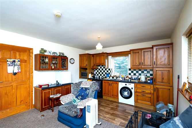 Hillview, Lisnagoorneen, Castletownroche, Mallow, Co. Cork