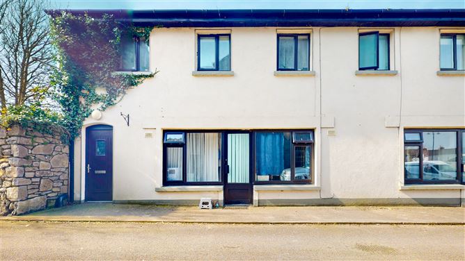 The Saddler's Inn, The Square, Kilbeggan, Mullingar, Co. Westmeath