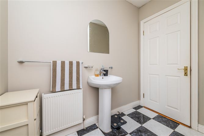 Photo 12 of 25 — 44 Carmody Way, Fairgreen, Portlaoise, Laois