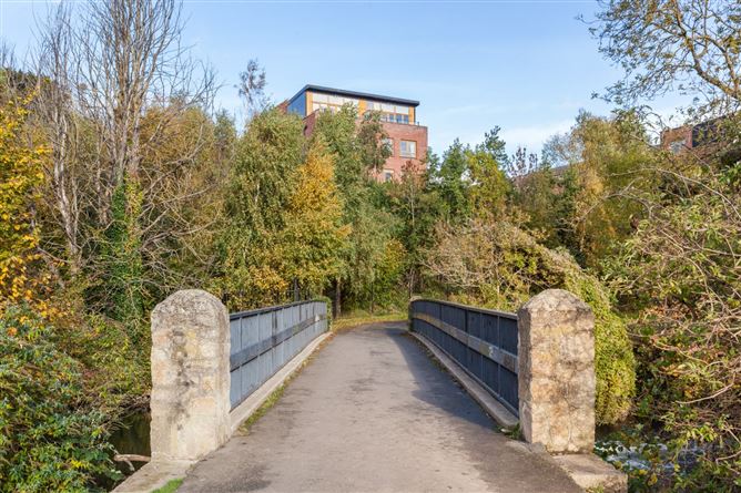 49 Addison Drive, Addison Park, Glasnevin, Dublin 11.