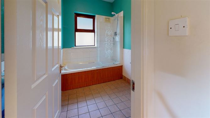 No. 29 Woodside, Courtown, Gorey, Wexford