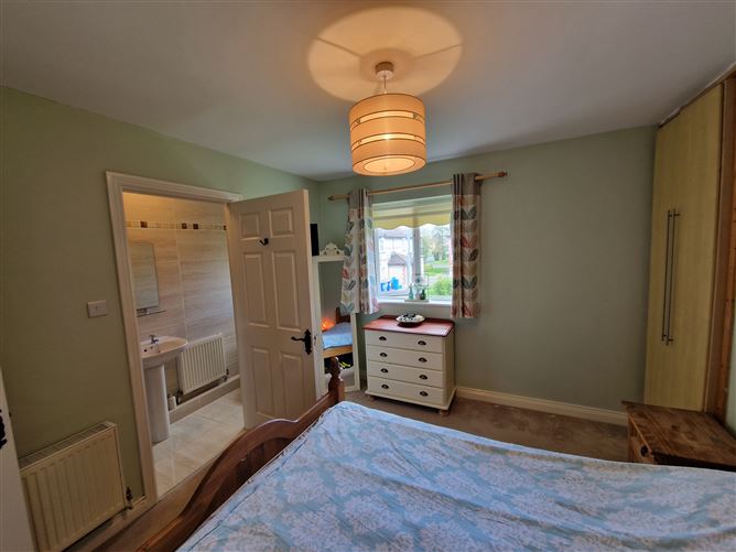 4 Shackleton Court, Athy, Kildare