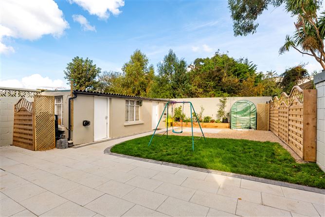 98 Rowanbyrn, Blackrock, Co. Dublin