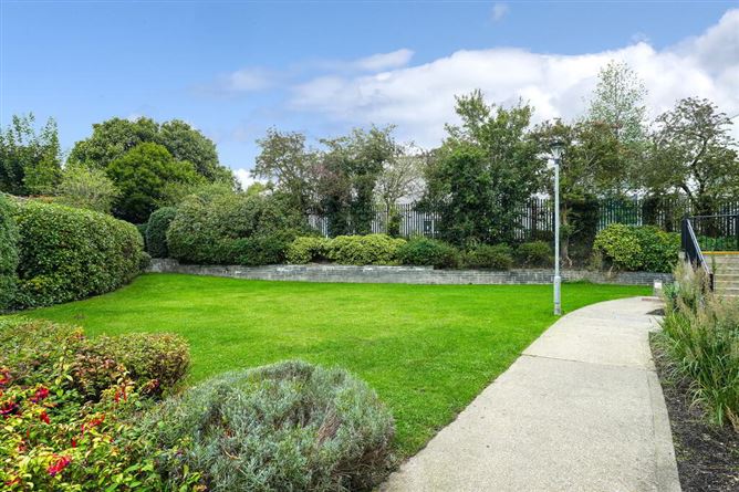 2 Esker Manor, Lucan, Dublin