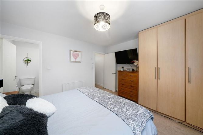 2 Esker Manor, Lucan, Dublin