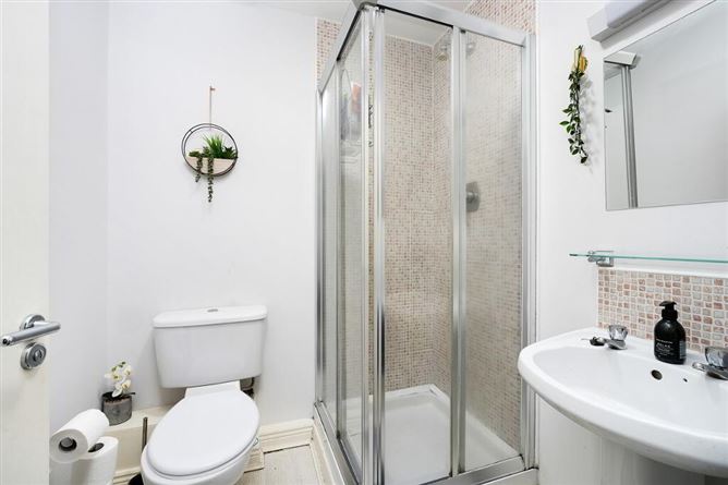2 Esker Manor, Lucan, Dublin