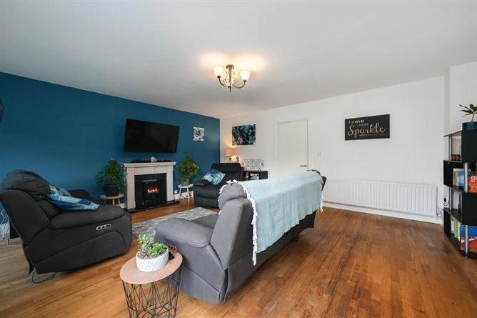 2 Esker Manor, Lucan, Dublin