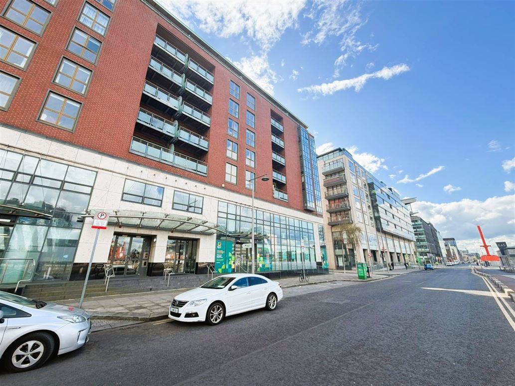 Longboat Quay North, Sir John Rogersons Quay, Dublin 12