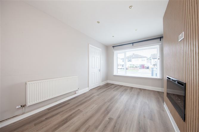 https://photos-a.propertyimages.ie/media/6/0/2/5010206/2eff9d77-a30a-4ea5-8038-23a7280a42b8_l.jpg