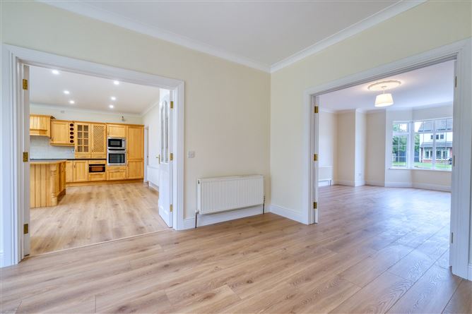 Photo 5 of 30 — 27 Castle Glen, Newtownforbes, Co. Longford