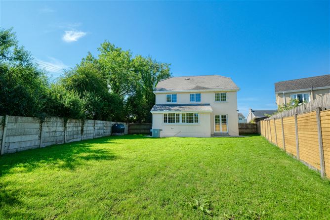 Photo 25 of 30 — 27 Castle Glen, Newtownforbes, Co. Longford