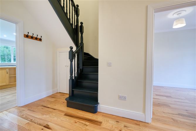 Photo 10 of 30 — 27 Castle Glen, Newtownforbes, Co. Longford