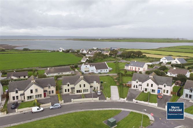 5 Lighthouse Village, Fenit, County Kerry