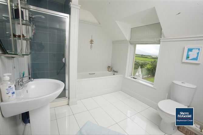 5 Lighthouse Village, Fenit, County Kerry