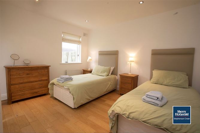 5 Lighthouse Village, Fenit, County Kerry