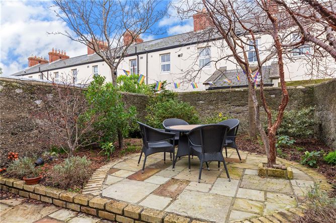 8 Brookfield Terrace, Blackrock, Co. Dublin