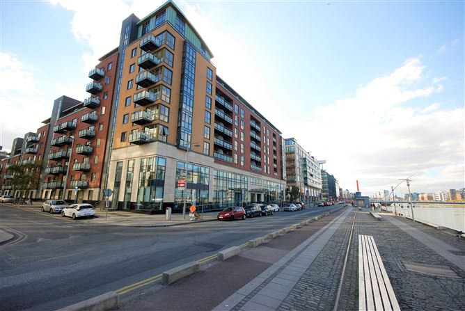 Main image for Longboat Quay North Apartments, Grand Canal Dk, Dublin 2