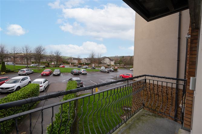 24 The Lodge, Classes Lake, Ballincollig, Cork