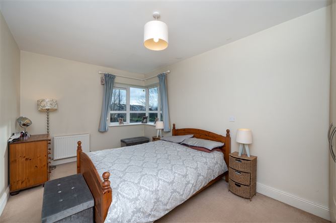 24 The Lodge, Classes Lake, Ballincollig, Cork