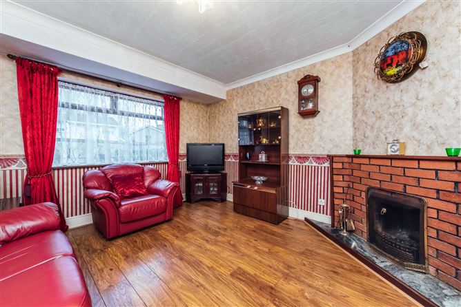 https://photos-a.propertyimages.ie/media/6/0/3/4673306/56083cb9-0672-4af7-80b1-0f9c265989da_l.jpg