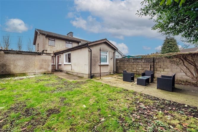 https://photos-a.propertyimages.ie/media/6/0/3/4673306/56083cb9-0672-4af7-80b1-0f9c265989da_l.jpg