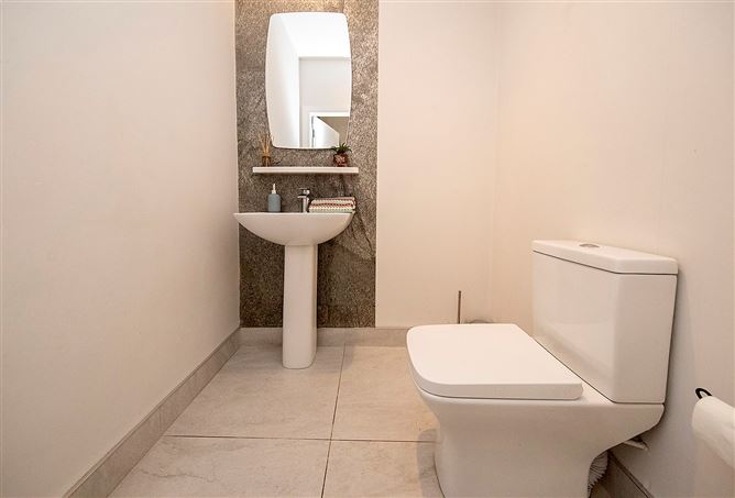 2 Laurel Crescent, Ballinroad, Dungarvan, Co. Waterford