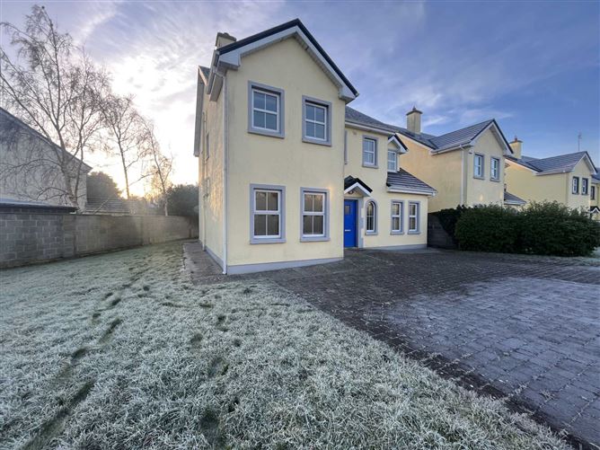 17 Gort Na Ri, Gort, County Galway