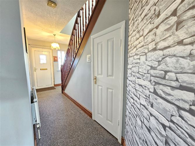 7 Castle Rock, Tulla Road, Ennis, Co. Clare