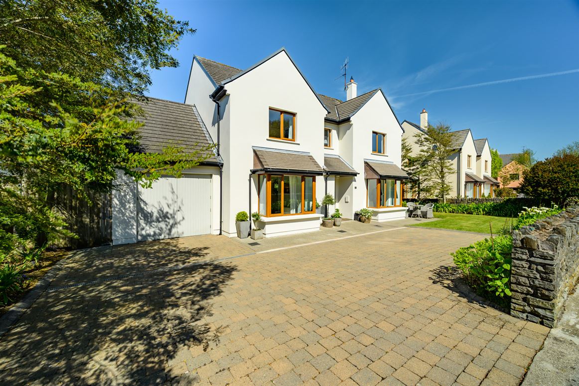 2 The Avenue, Compass Quay, Kinsale, Co. Cork