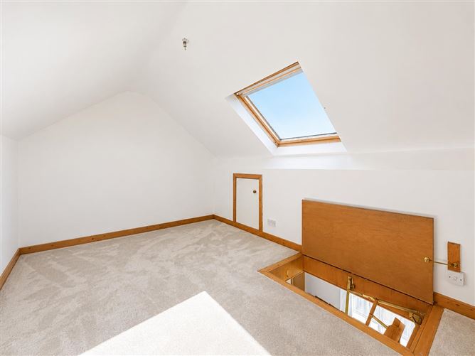 Photo 17 of 25 — 12 Greenpark Road, Bray, Wicklow
