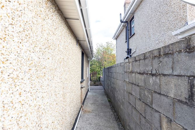 Photo 27 of 28 — 14 Cluain Ri, Navan Road, Trim, Co. Meath