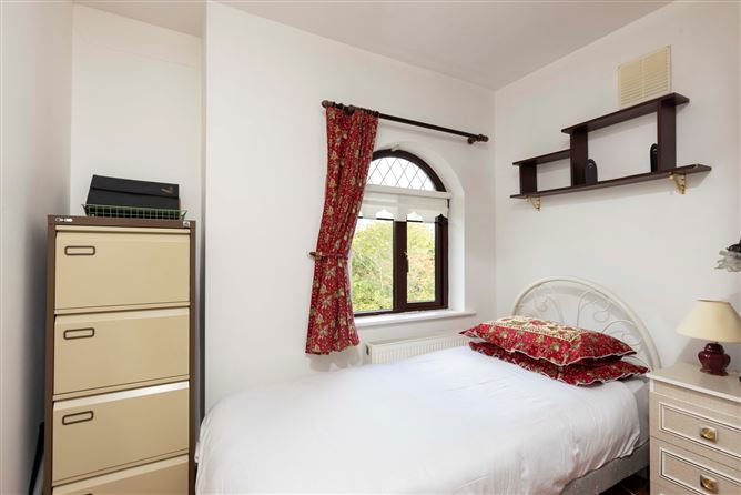 Photo 21 of 28 — 14 Cluain Ri, Navan Road, Trim, Co. Meath
