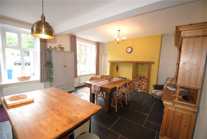 Old Castle Hse & approx. 4.96 acres, Dungar, Roscrea, Co. Tipperary