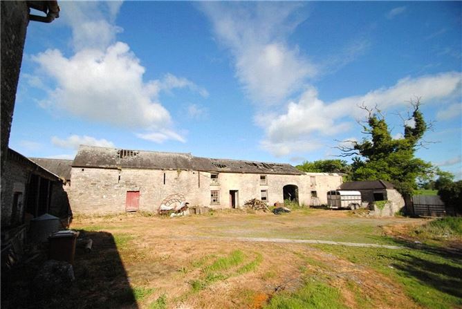 Old Castle Hse & approx. 4.96 acres, Dungar, Roscrea, Co. Tipperary