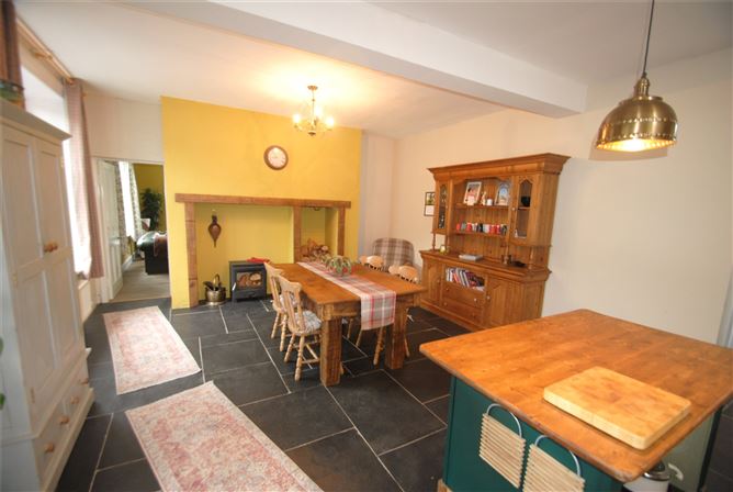Old Castle Hse & approx. 4.96 acres, Dungar, Roscrea, Co. Tipperary