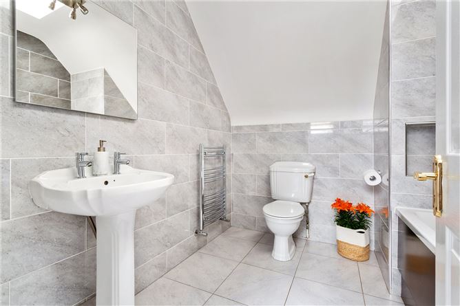 2 Hollystown Demesne, Hollystown, Dublin 15