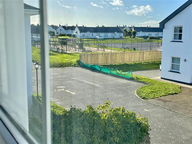 31 Castlegardens, St Helen's Village, Rosslare, Wexford