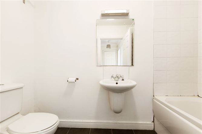 Apt 10, 11 Main Street, Clongriffin, Dublin 13