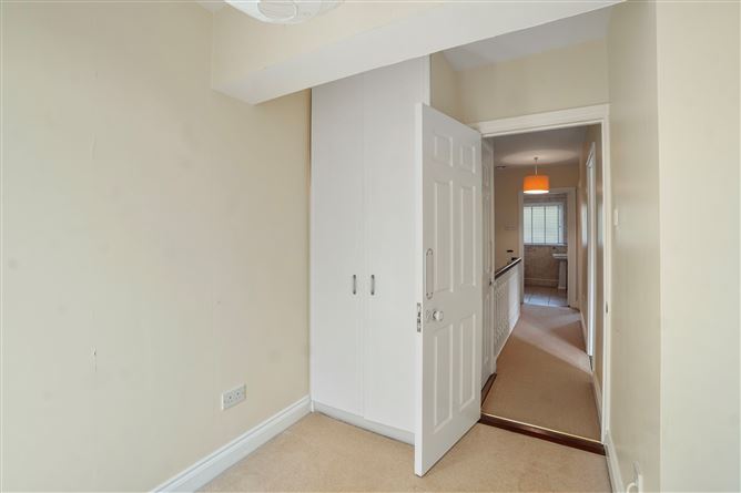 2 Sir Ivor Mall, The Chase , Stillorgan, County Dublin
