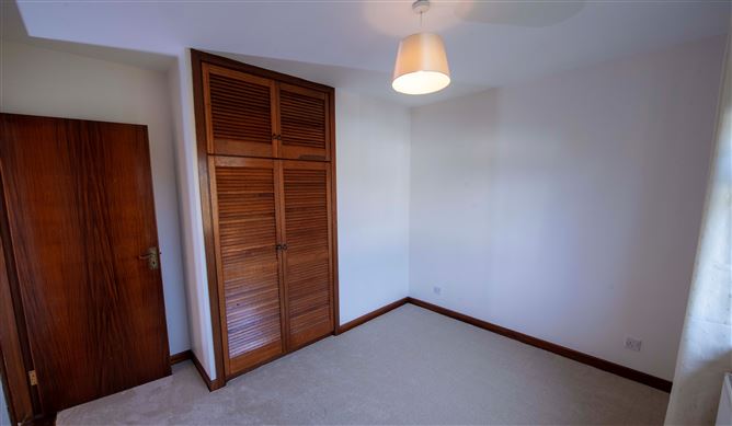 1 Leedale, Caherslee, Tralee, Kerry