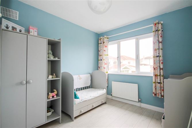 16 Castlefield Park, Knocklyon, Dublin 16