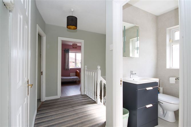 16 Castlefield Park, Knocklyon, Dublin 16