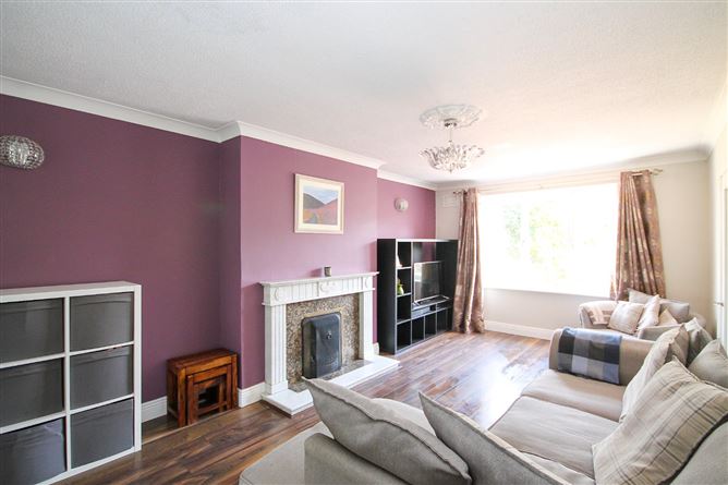 16 Castlefield Park, Knocklyon, Dublin 16