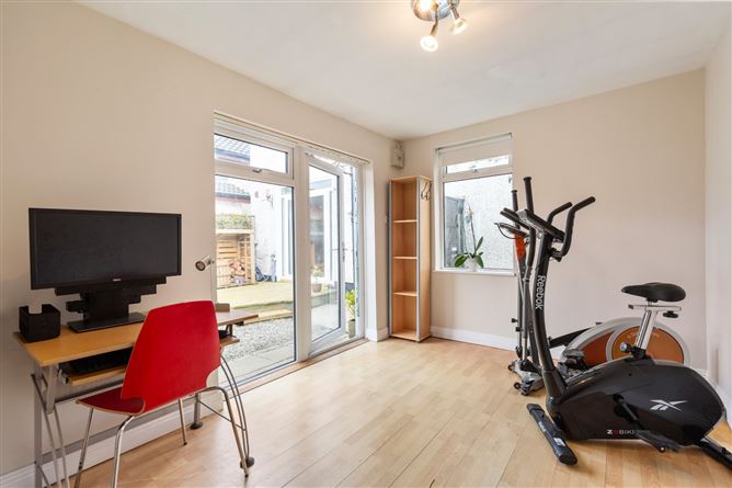 82 Rockville Crescent, Blackrock, Co. Dublin