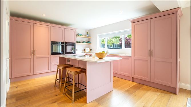 7 Holywell, Sea Road, Kilcoole, Co. Wicklow