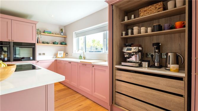 7 Holywell, Sea Road, Kilcoole, Co. Wicklow