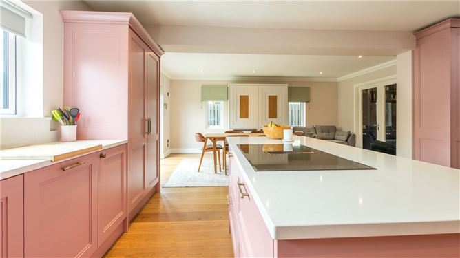 7 Holywell, Sea Road, Kilcoole, Co. Wicklow