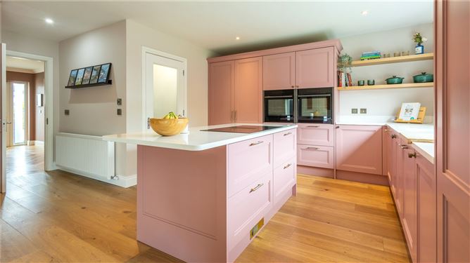 7 Holywell, Sea Road, Kilcoole, Co. Wicklow
